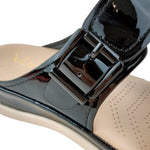 Sandalias flats Gladys para mujer color negro
